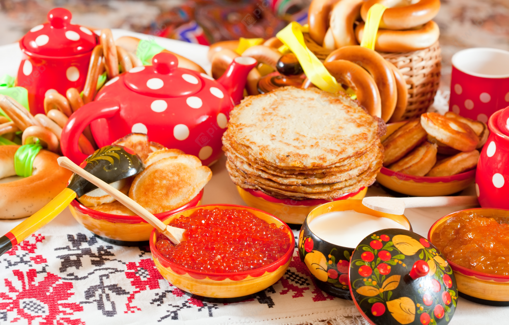 Блинчики с красной икрой и чаем