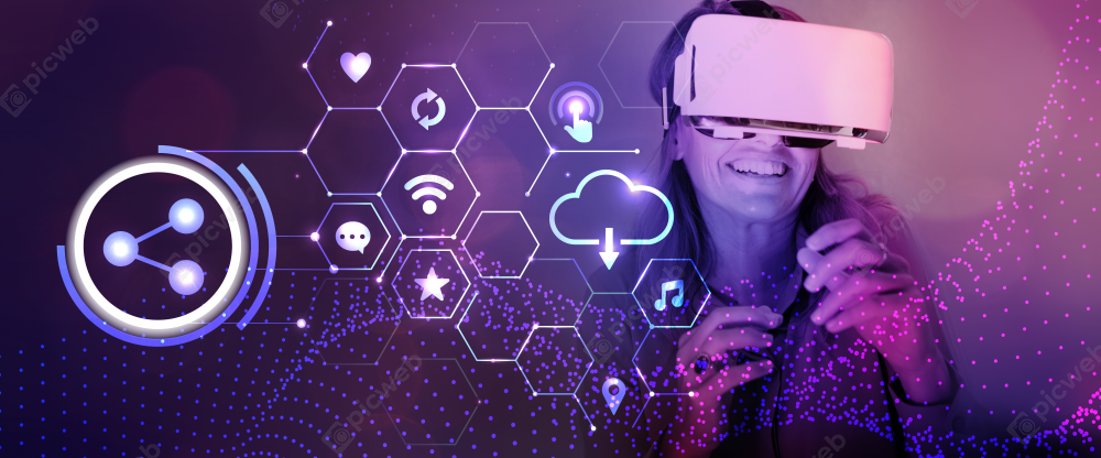 Женщина наслаждается VR-игрой