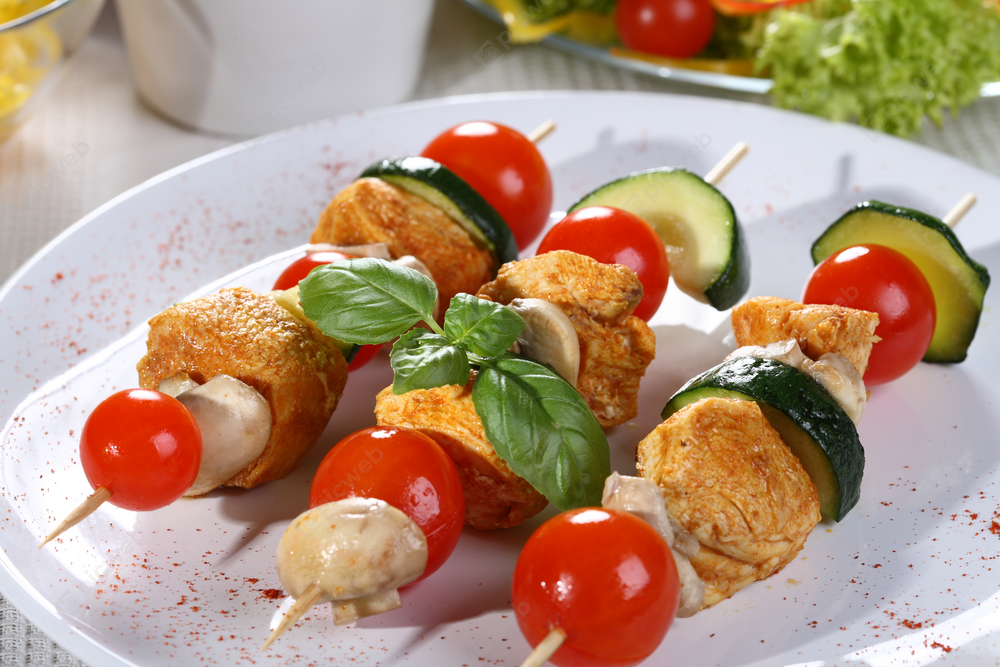 Шашлыки из курицы и овощей на шпажках скачать Шашлыки из курицы и овощей на шпажках