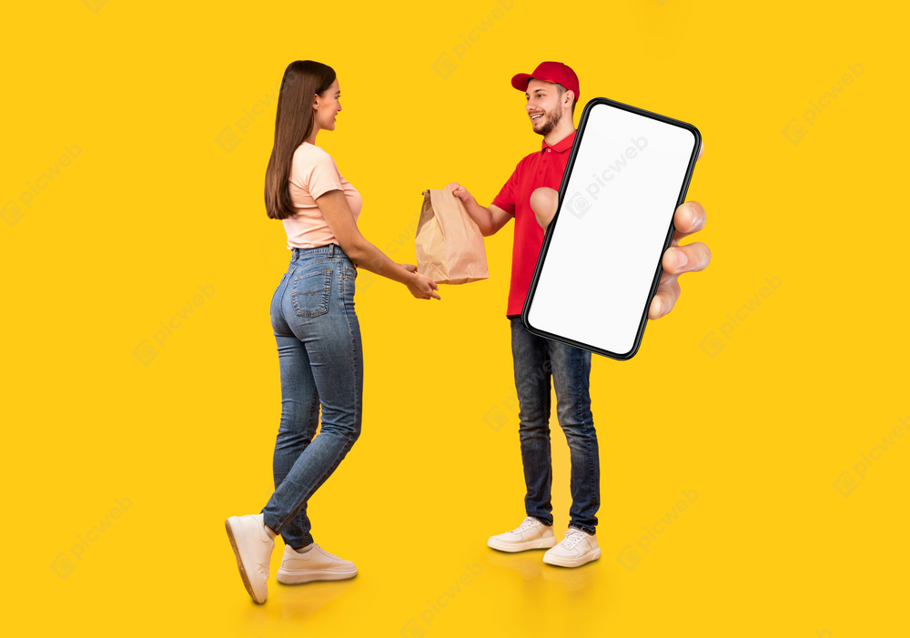 Мужчина и женщина с телефоном скачать Мужчина и женщина с телефоном